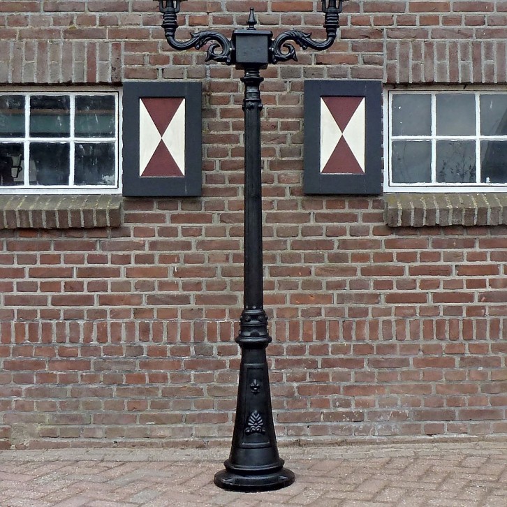 E187. Rotterdammer + double bracket + lantern 4 sided large. Height: 271 cm