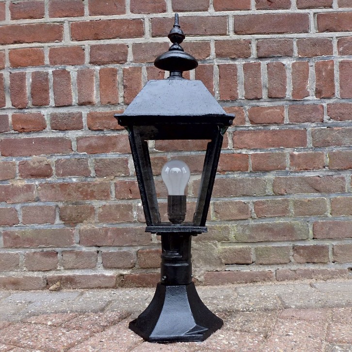 E1. Hengelo + lantern 4 sided small. Height: 70 cm