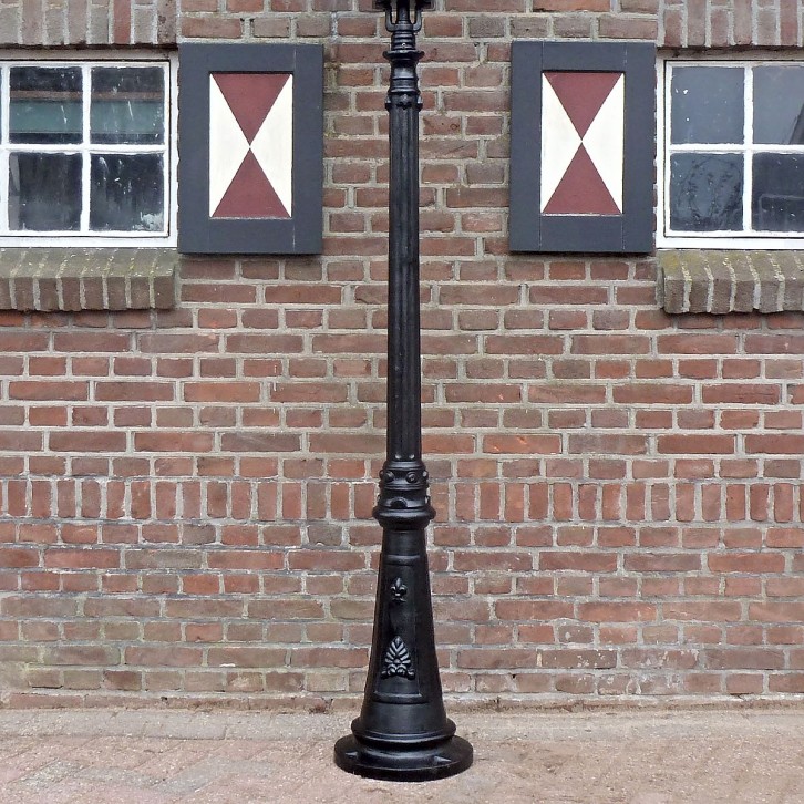 E70. Rotterdammer + lantern 4 sided large. Height: 249 cm