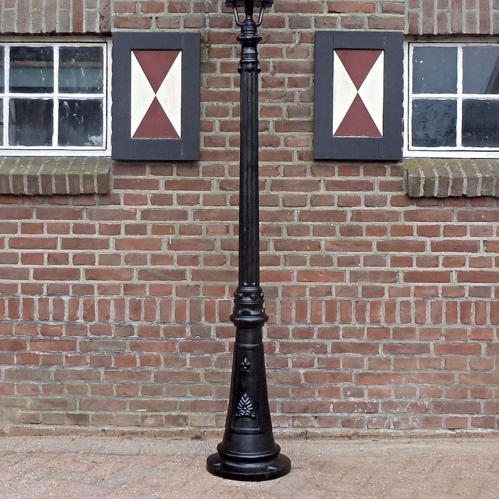 E71. Rotterdammer + lantern 6 sided large. Height: 249 cm